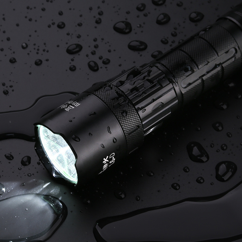 神火L6-D P50強光遠射手電筒圖片1