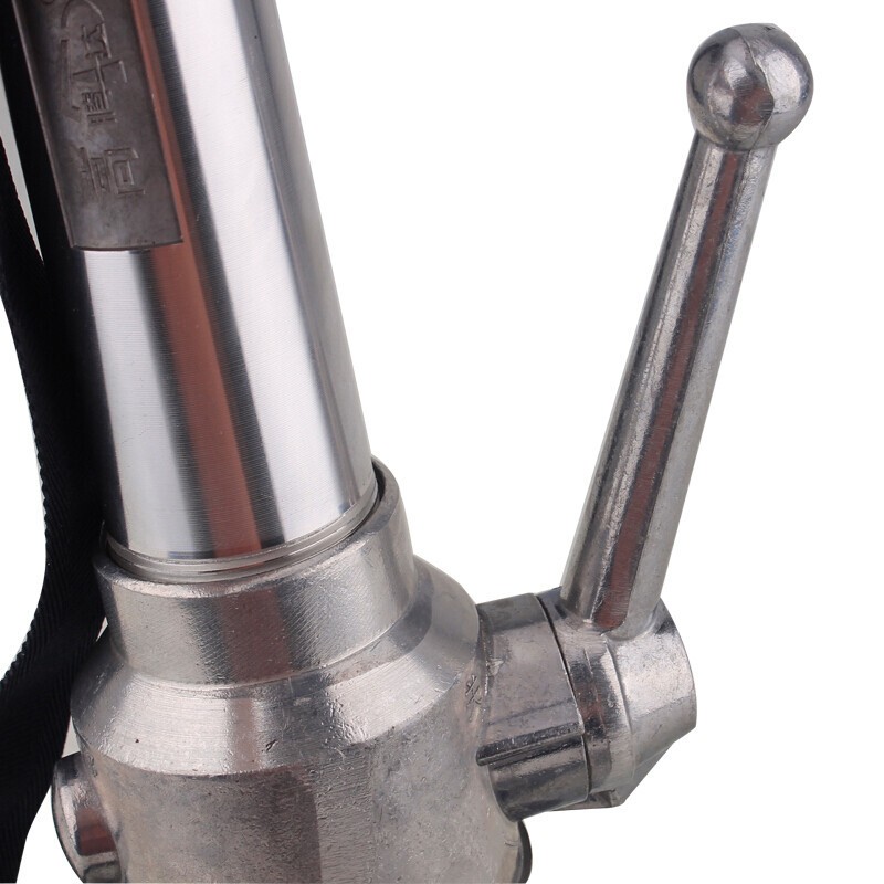 淮海DN65MM帶開關(guān)消防水槍頭圖片3