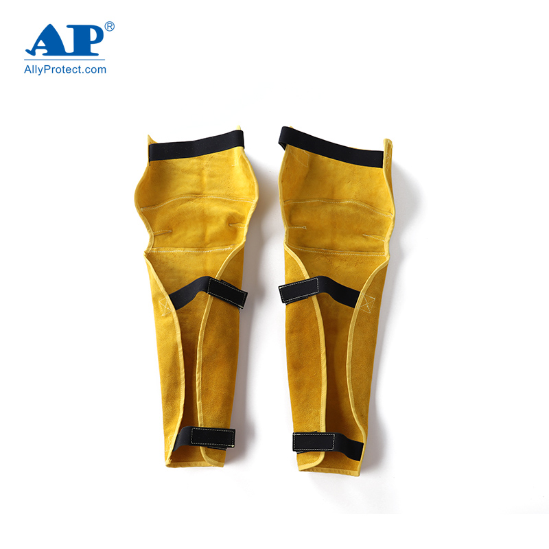 友盟AP-004金黃色牛二層皮護(hù)腿圖片1 友盟AP-004金黃色牛二層皮護(hù)腿圖片1