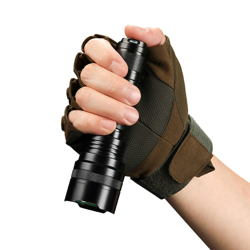 神火C8-XPE強光遠射手電筒圖片1