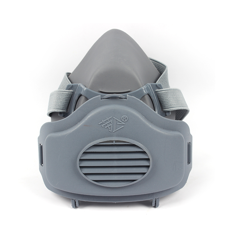 勞衛(wèi)8200單濾盒半面罩防塵面具可以有效的延長口罩主體的使用壽命； 配合勞衛(wèi)牌8233-39長型復(fù)合濾芯片使用； 飛濺的環(huán)境下使用不會影響使用（如開采、研磨等作業(yè)）； 口罩主體造型美觀、佩戴舒適、氣密性好、質(zhì)量輕、死腔小、視野好； 采用橡塑材質(zhì)主體，該材質(zhì)柔軟、質(zhì)量輕、無異味、對皮膚無刺激，物理性能和機(jī)械性能更強(qiáng)； 新型濾塵盒用于保護(hù)和固定過濾材料，材質(zhì)堅硬，不易損壞，采用防飛濺設(shè)計，在有拋射沙粒及水滴。 罩體材質(zhì)：橡膠 類型：半面具 自帶濾棉防護(hù)級別：KN95 可更換濾料：8233-39 執(zhí)行標(biāo)準(zhǔn)：GB2626-2006 獲得認(rèn)證：中國LA認(rèn)證 濾盒數(shù)量：單濾盒 顏色：灰色圖片