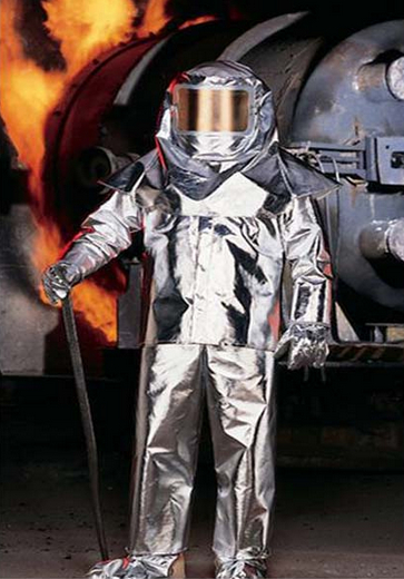 雷克蘭700系列臨進式隔熱服