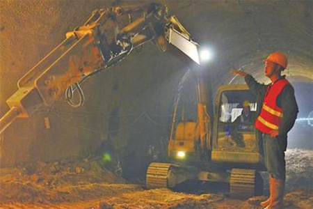 煤礦爆炸事故現場救援圖片