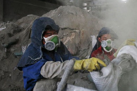 砷化氫中毒必須佩帶防毒面罩