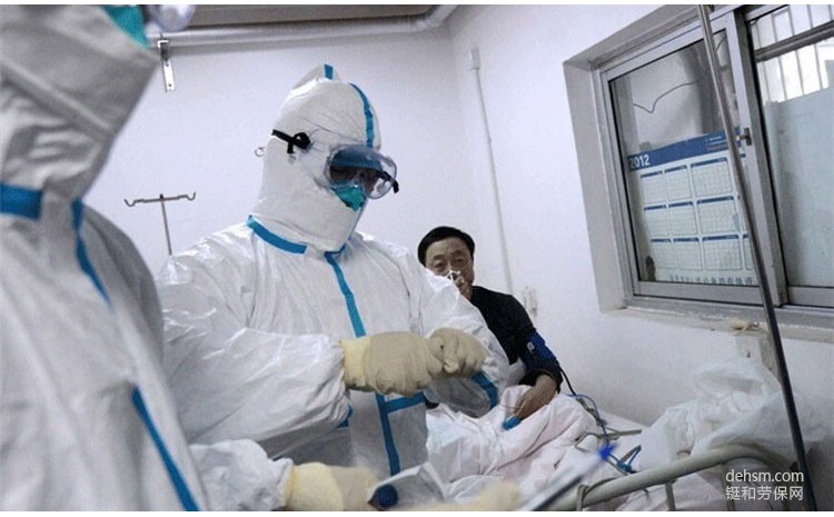 穿醫用防護服疾控中心救援