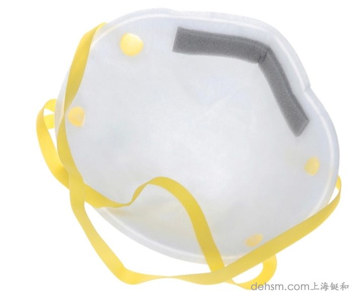 3m8210口罩包裝盒反面